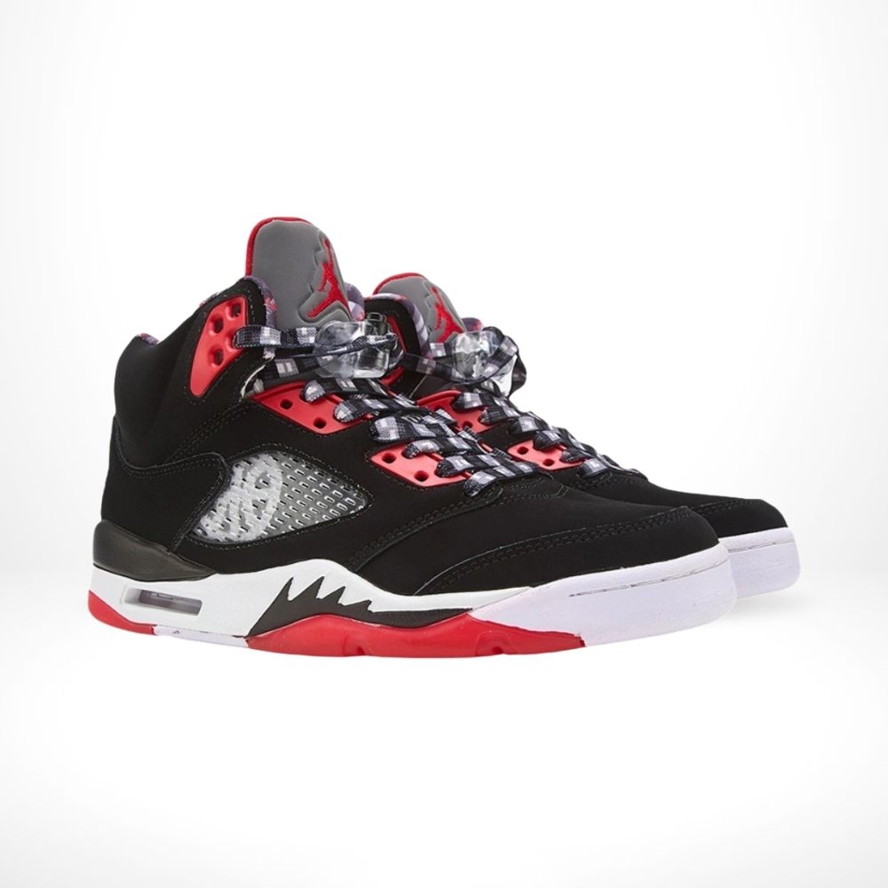 Angle view of Air Jordan 5