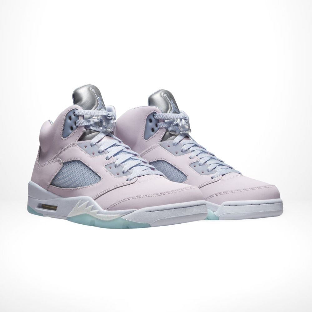 Angle view of Air Jordan 5