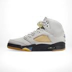 Medial side view of the Air Jordan 5