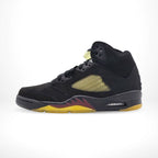 Medial side view of the Air Jordan 5