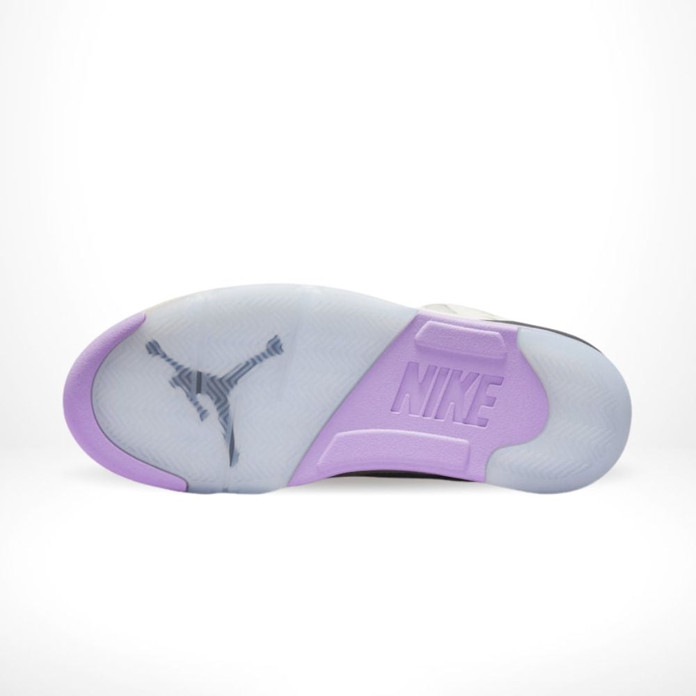 Bottom sole of Air Jordan 5