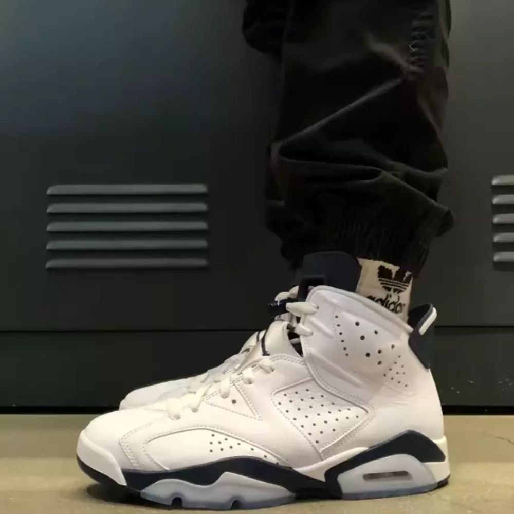 Real lifestyle image of Air Jordan 6