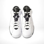 Top-down view of the Air Jordan 6