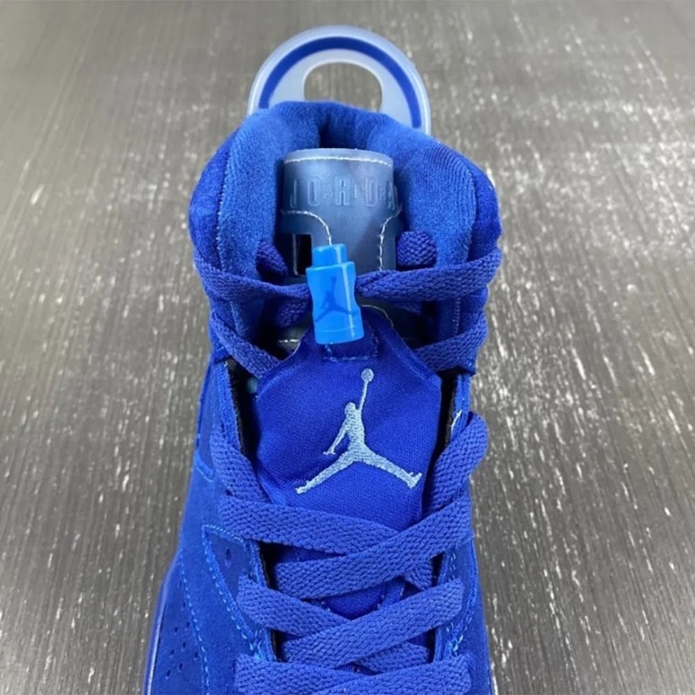 Real lifestyle image of Air Jordan 6