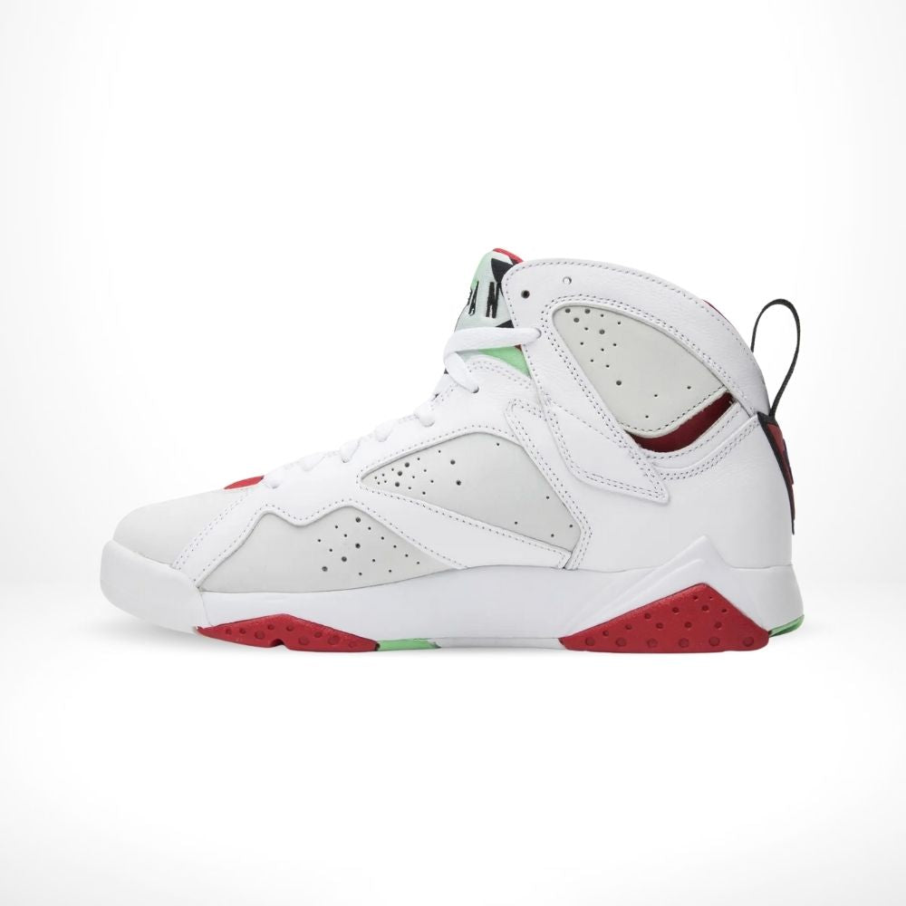 Medial side view of the Air Jordan 7
