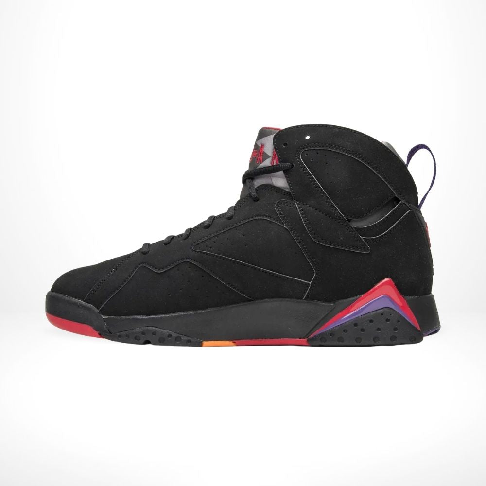 Side profile of Air Jordan 7