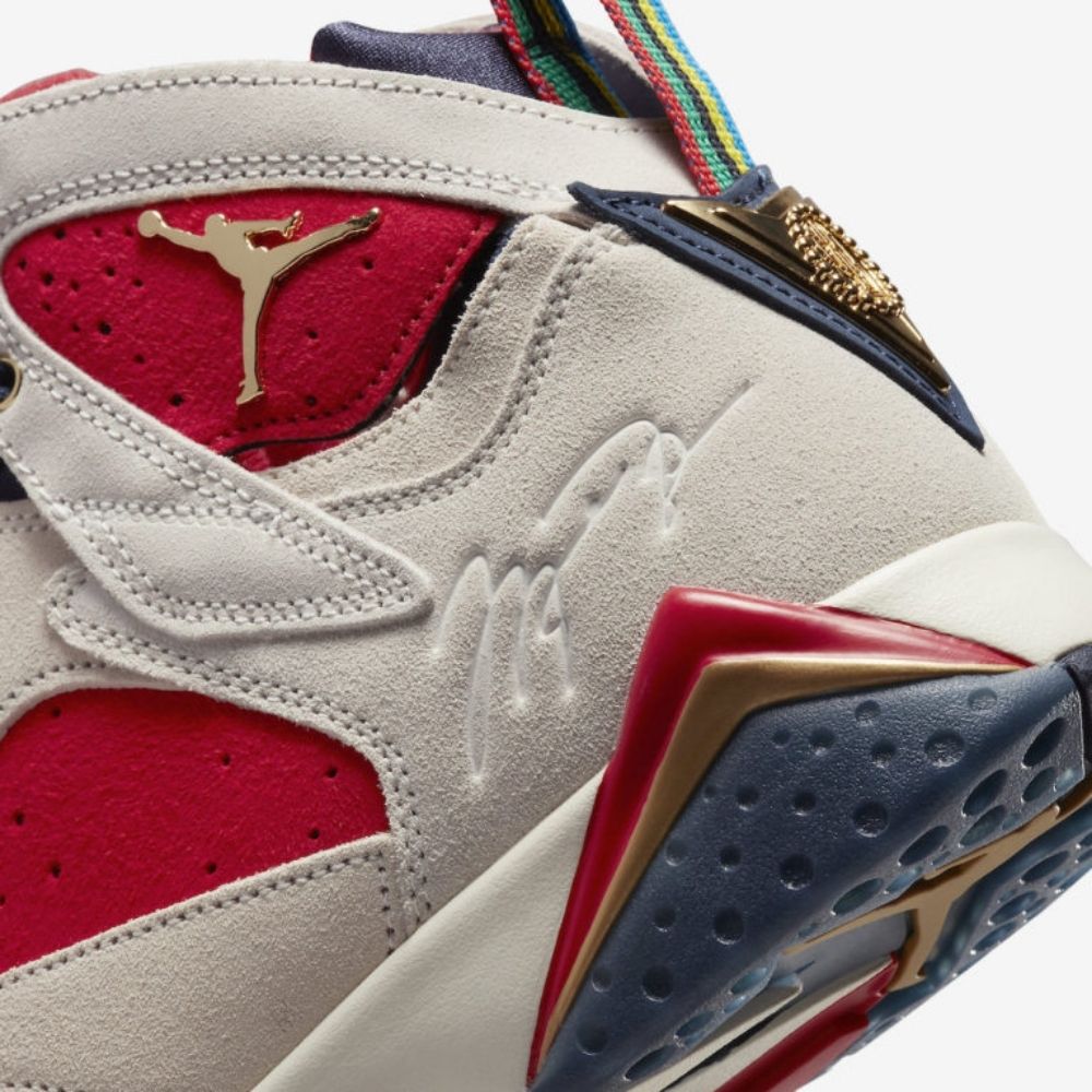 Real lifestyle image of Air Jordan 7