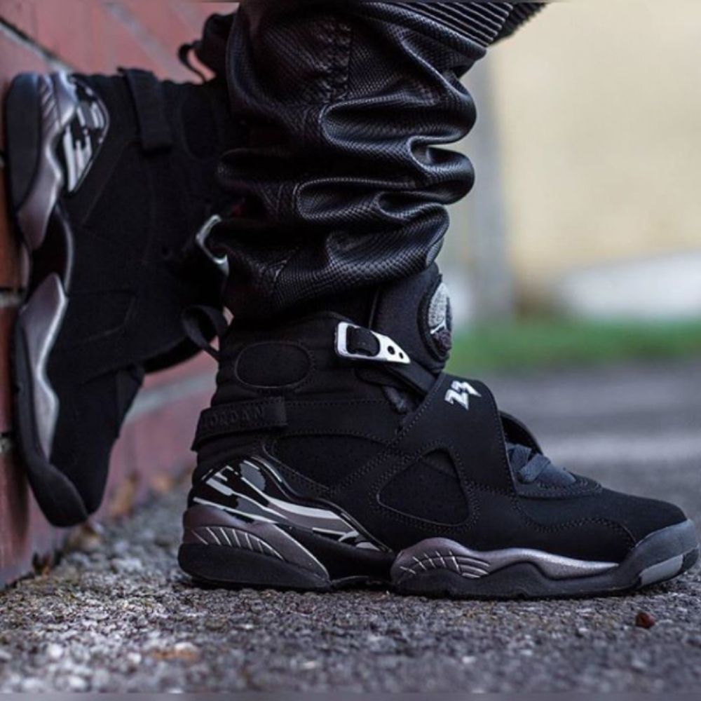 Real lifestyle image of Air Jordan 8
