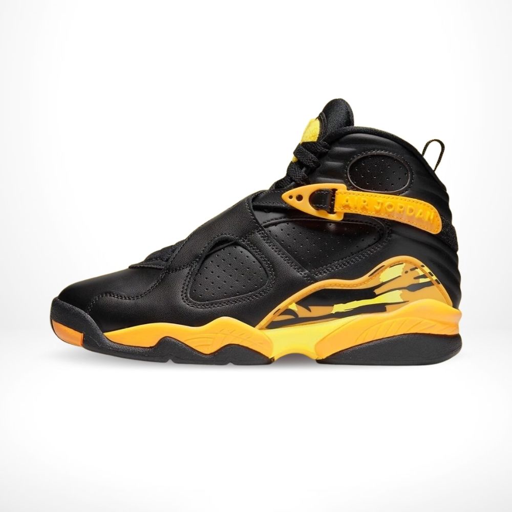 Medial side view of the Air Jordan 8
