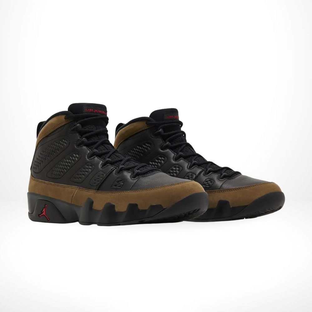 Angle view of Air Jordan 9