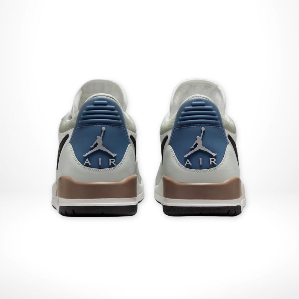 Rear view of Air Jordan 1