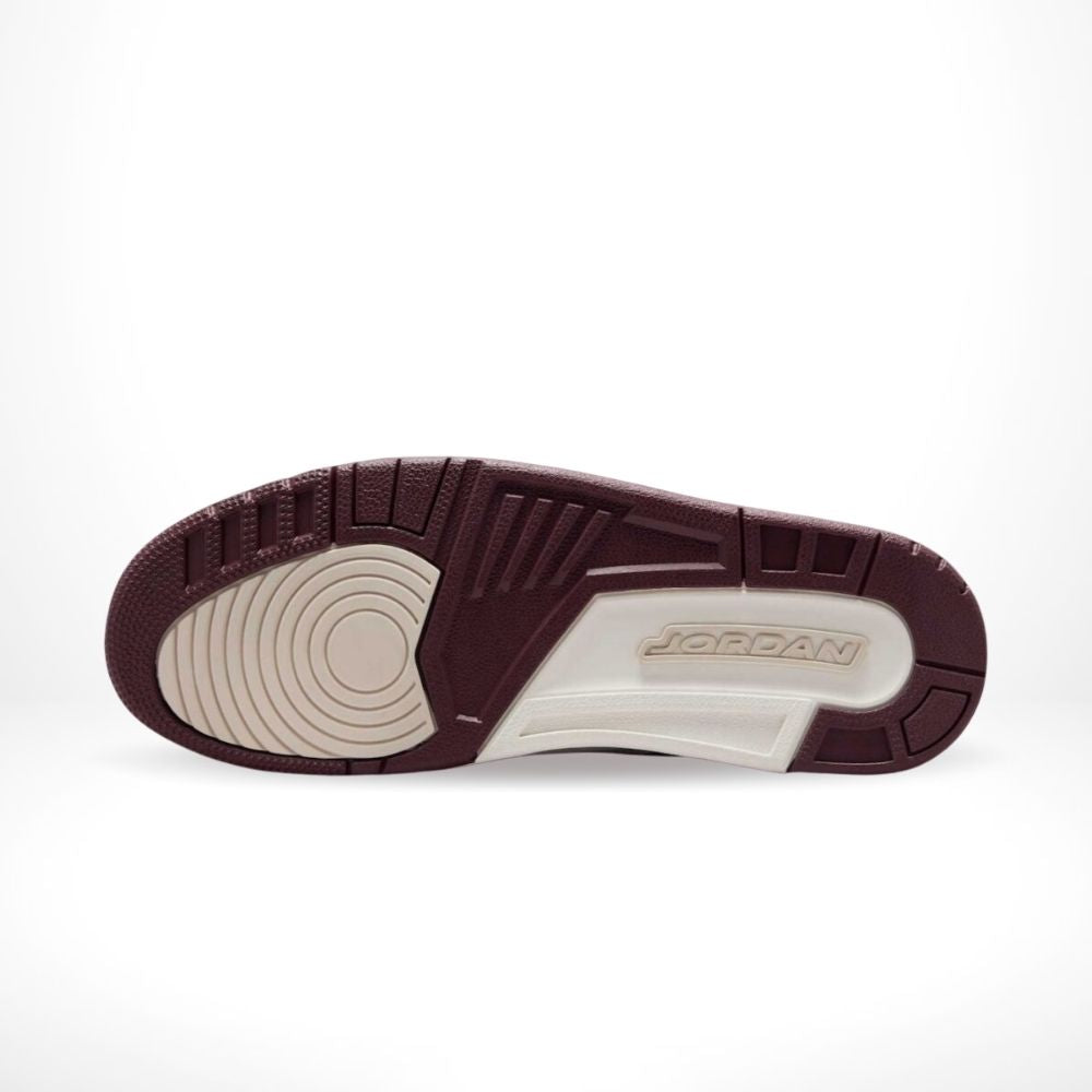 Bottom sole of Air Jordan Legacy 312