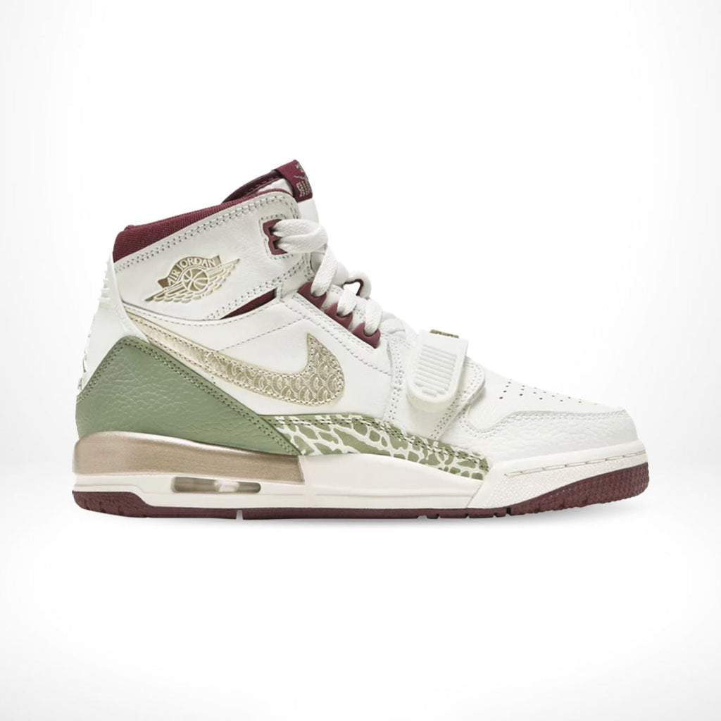 Side view of the Air Jordan Legacy 312