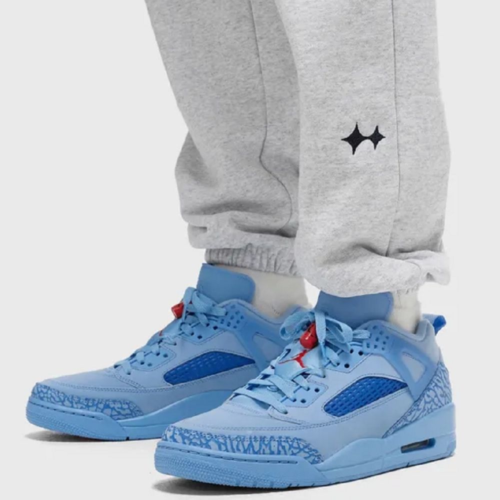 Real lifestyle image of Air Jordan Spizike