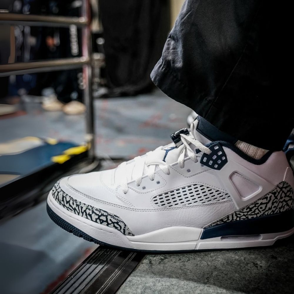 On-foot of the Air Jordan Spizike