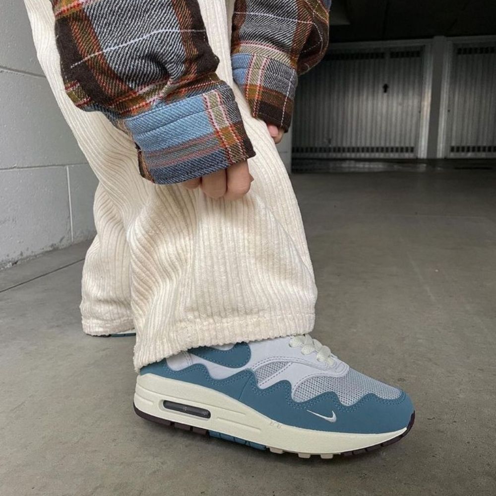 On-foot of the Air Max