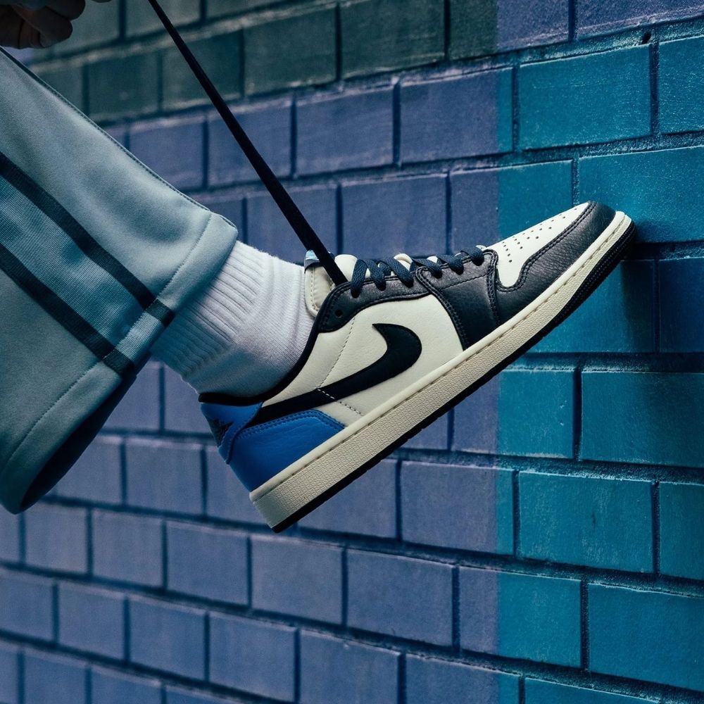 Real lifestyle image of Air Jordan 1