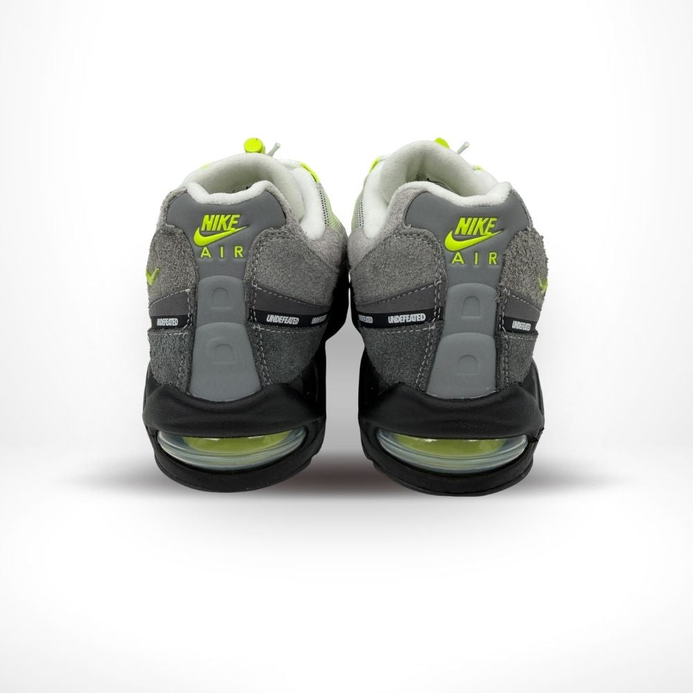 Rear view of the Air Max