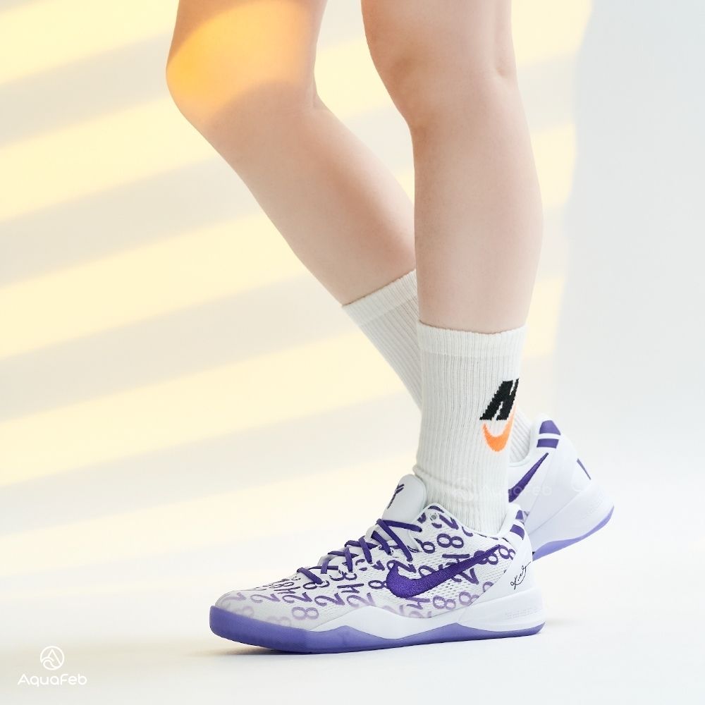 Real lifestyle image of Nike Kobe