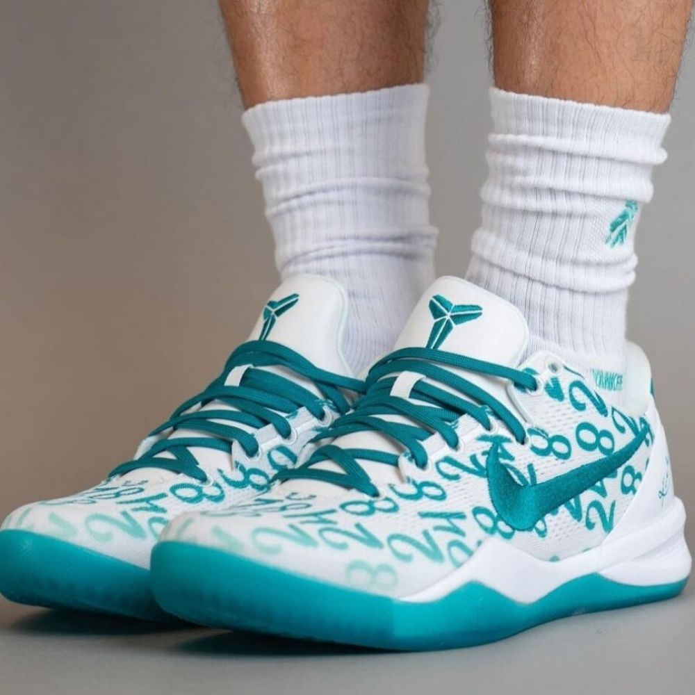 Real lifestyle image of Nike Kobe