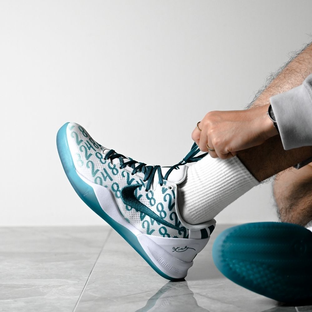 Real lifestyle image of Nike Kobe